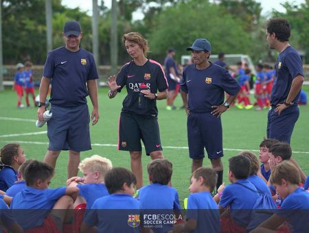 Natalia Astrain en FCB ESCOLA SOCCER CAMP